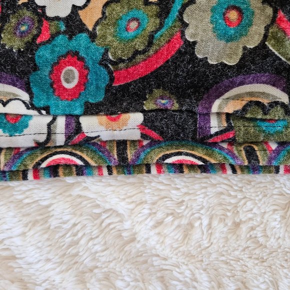 XL Grey with Floral Pattern Sweater Dress EUC Knee Length - Picture 3 of 12